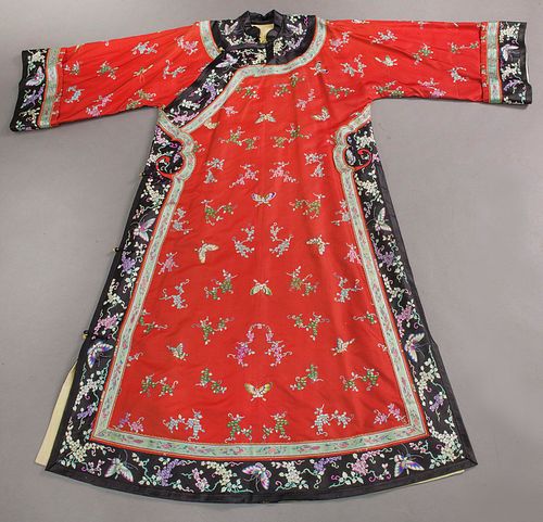 Chinese Qing embroidered red robe,