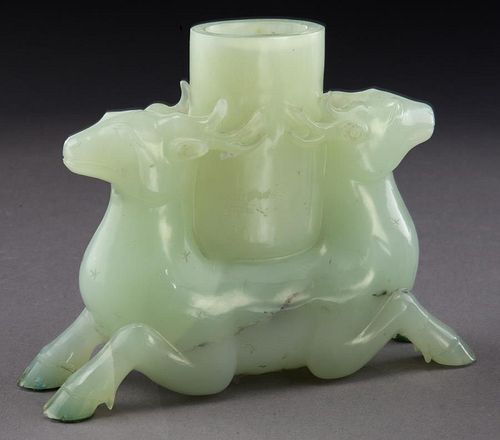 Chinese Qing carved jade brush pot,