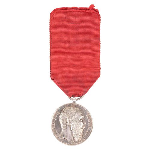 Navalón G. Medal of Military Merit Given by Emperor Maximilian. In silver, 0.01" (32 mm).