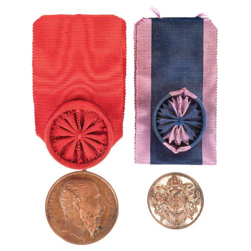 Medal of Military Merit. In bronze. / Token Coin with Coat of Arms. En bronce. Ribbon with rosette. Pieces: 3.