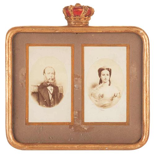 Portraits of Maximilian I of México and Carlota. Second half of 19th century. 2 Cartes de visite, in mat. Framed.