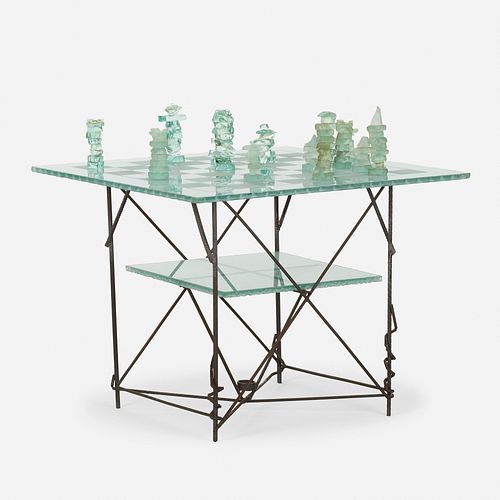 Marco De Gueltzl, tiered chess table