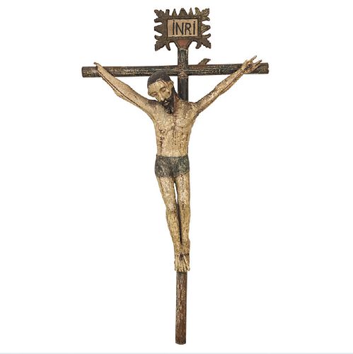 Cristo en la cruz. México. Finales del Siglo XIX. Elaborado en madera estucada y policromada. 184 x 102 cm.