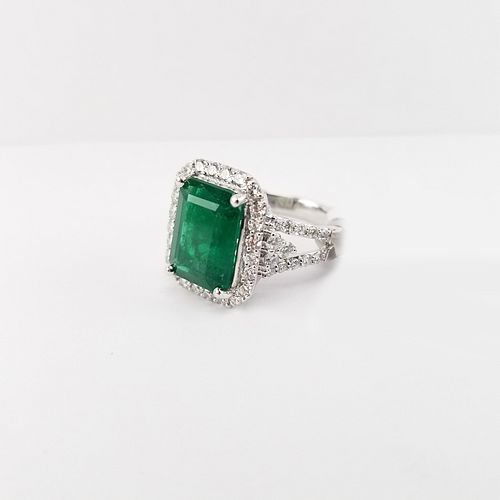 4.8ct Emerald & Diamond Platinum Ring