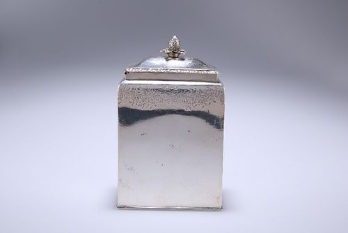 A HANDSOME EARLY GEORGE III SILVER TEA CADDY, LONDON 1760, maker's mark W.A