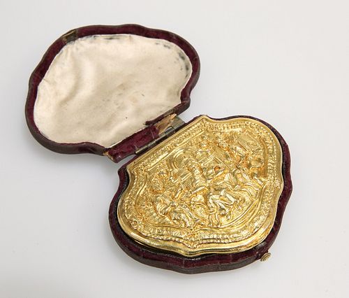 A GEORGE II GOLD SNUFF-BOX, APPARENTLY UNMARKED, CIRCA 1740, cartouche shap