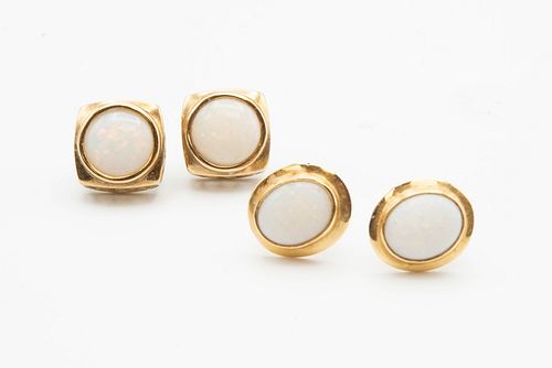 A PAIR OF 9CT YELLOW GOLD AND OPAL STUD EARRINGS, set with round cut opals,