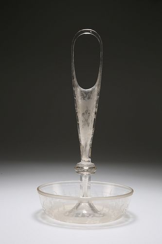 A LATE VICTORIAN ETCHED GLASS TABLE CENTREPIECE, formed as a tapering vase 