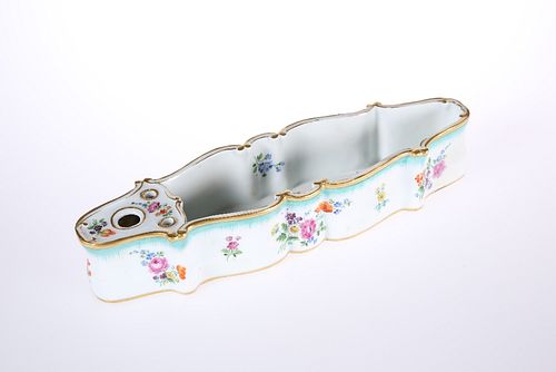 A GERMAN PORCELAIN DESK STANDISH, LATE 19th CENTURY, of shaped oval form, f