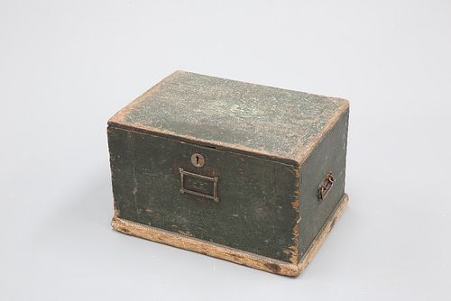 A 19TH CENTURY GREEN PAINTED BOX, with carrying handles. 52.5cm wide