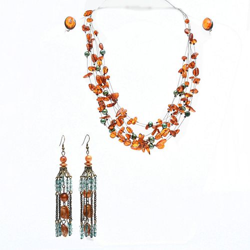 BALTIC AMBER ON FLOWING NECKLACE AND EARRINGS