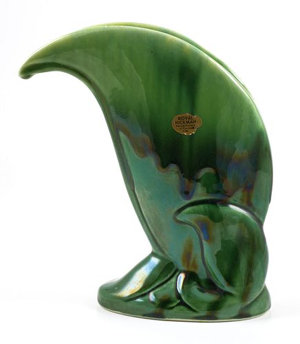 ROYAL HICKMAN Art Pottery #547 Bud Form Vase