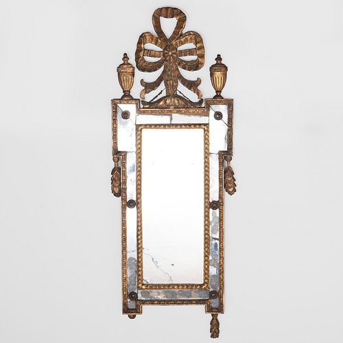Italian Neoclassical  Giltwood Mirror