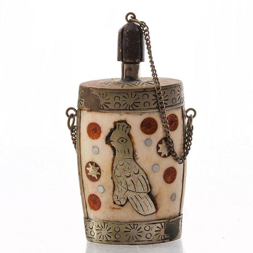 VINTAGE CHINESE SNUFF BOTTLE WITH HAND DECORATION
