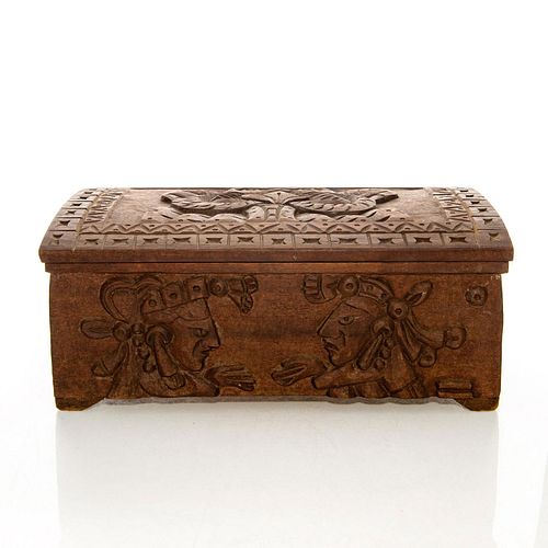 CENTRAL OR SOUTH AMERICAN CARVED WOOD BOX