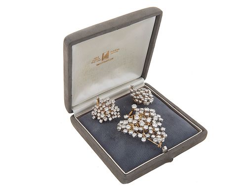 VAN CLEEF & ARPELS YELLOW GOLD DIAMOND SET COMPOSED OF EAR CLIPS AND A BROOCH 