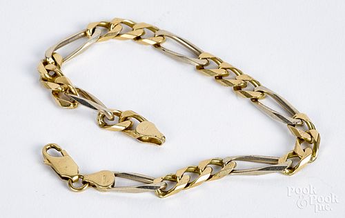 18K gold chain link bracelet, 13.7 dwt.