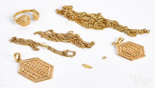 High grade gold jewelry, some marked 21K, 19 dwt.