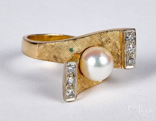 14K gold diamond and pearl ring, size 5 1/2