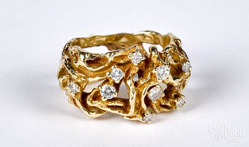 14K gold and diamond cluster ring, size 4 1/2