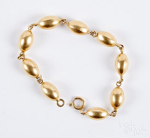 18K gold bracelet 7.8 dwt.