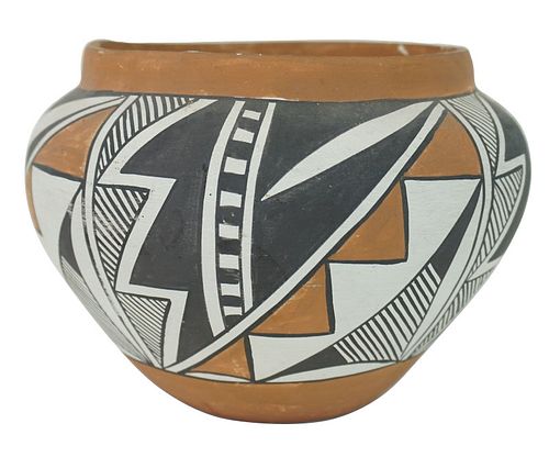 J. Martinez Acoma Native American Ceramic Vase