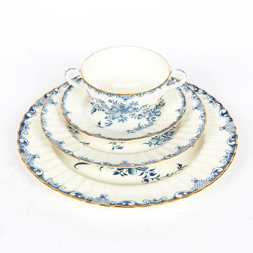 60 PC ROYAL WORCESTER MANSFIELD DINNER SERVICE FOR 12