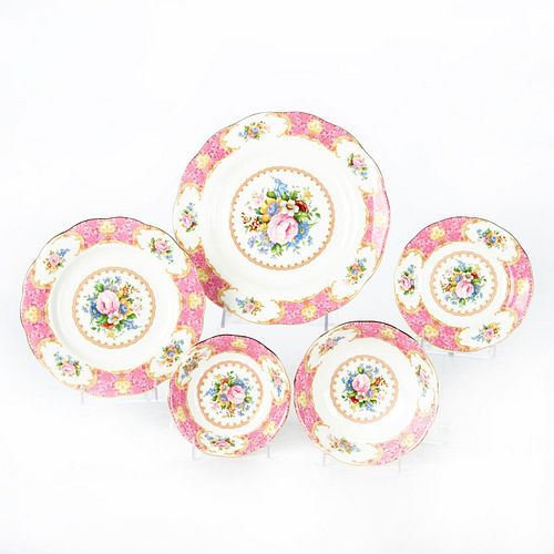 ROYAL ALBERT LADY CARLYLE 5 PIECE DINNER SERVICE FOR 12
