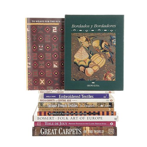Books on Textiles. Folk Art of Europe/ Rugs & Carpets from Central Asia/ Embroidered Textiles/ Persian Carpets... Pieces: 11.