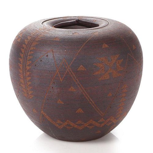 Vick Mead (20th Century) Lidded Vessel, Brown clay.