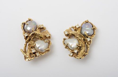 PAIR OF GOLD AND BAROQUE CULTURED PEARL EARCLIPS AND A 14K GOLD, BAROQUE PEARL AND DIAMOND RING