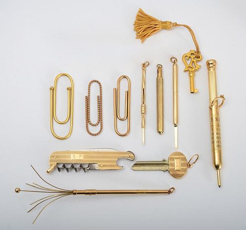 GROUP OF GOLD ACCESSORIES