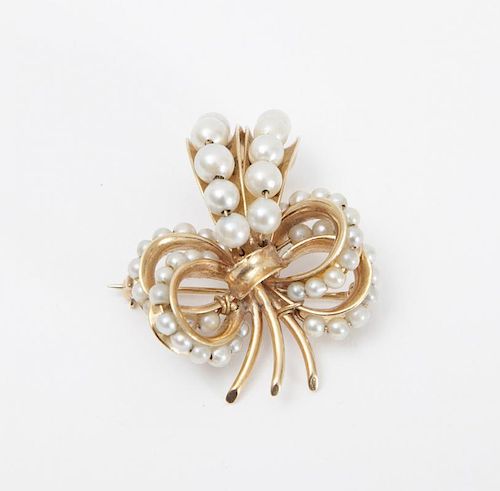 10K GOLD AND CULTURED PEARL BOW