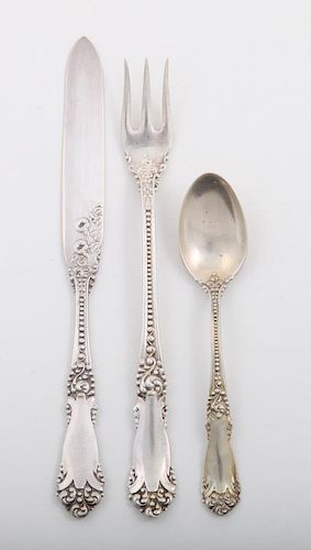 GROUP OF REED & BARTON SILVER FLATWARE