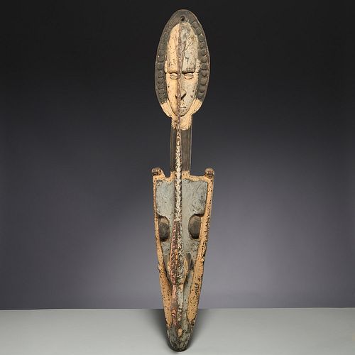New Guinea tribal carved crocodile mask