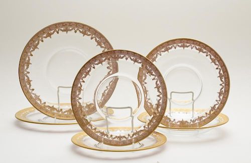 GILT-EMBOSSED BLOWN-GLASS 100-PIECE TABLE SERVICE
