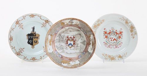 CHINESE EXPORT FAMILLE VERTE ARMORIAL PORCELAIN SOUP PLATE AND TWO OTHER PLATES