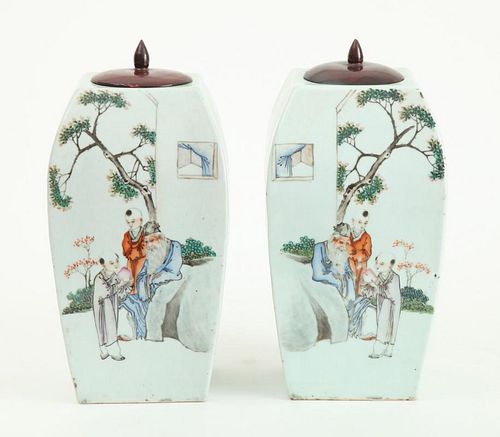 PAIR OF CHINESE FAMILLE ROSE PORCELAIN ANGULAR BARREL-FORM JARS WITH WOODEN LIDS