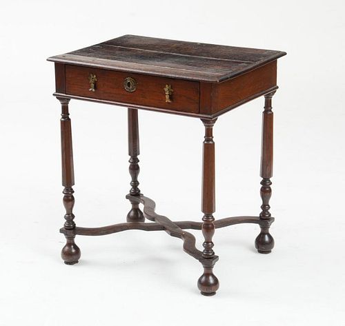 WILLIAM AND MARY OAK SINGLE-DRAWER SIDE TABLE