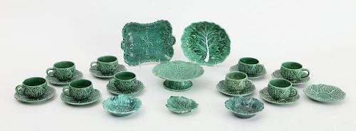 GROUP OF TWENTY-FIVE GREEN-GLAZED POTTERY TABLE WARES
