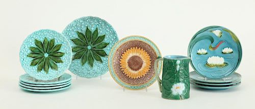 GROUP OF 12 MAJOLICA ARTICLES