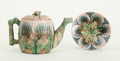 ETRUSCAN MAJOLICA SHELL" TEAPOT AND COVER AND MATCHING PLATE"