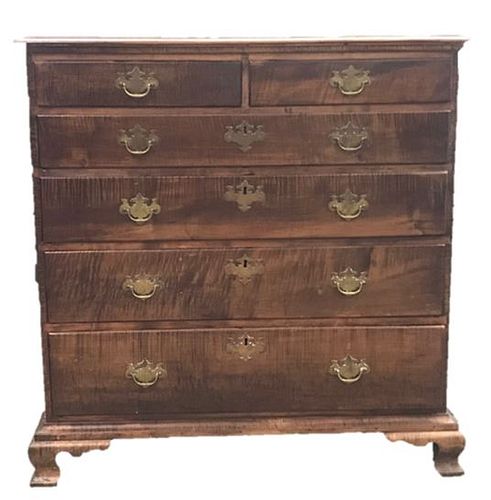Antique Chippendale Style Chest of Drawers