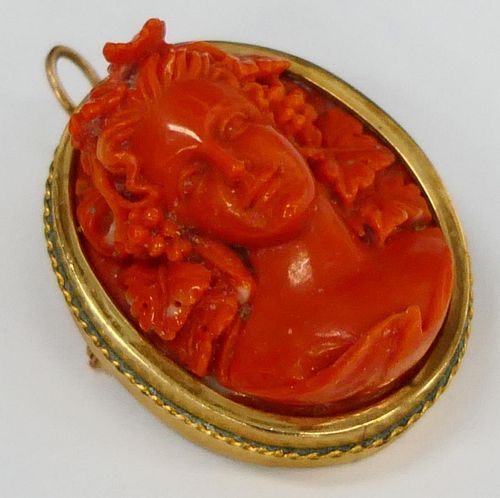 CHINESE VINTAGE RED CORAL BROOCH IN 14KT Y GOLD