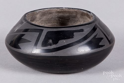 Maria & Santana, San Ildefonso black pottery bowl