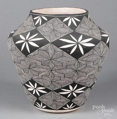 Acoma Pueblo Indian pottery olla