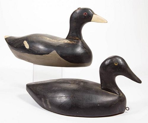 CONTEMPORARY CARVED AND PAINTED DUCK DECOYS, LOT OF TWO