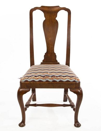 MASSACHUSETTS, PROBABLY BOSTON, QUEEN ANNE CARVED WALNUT SIDE CHAIR