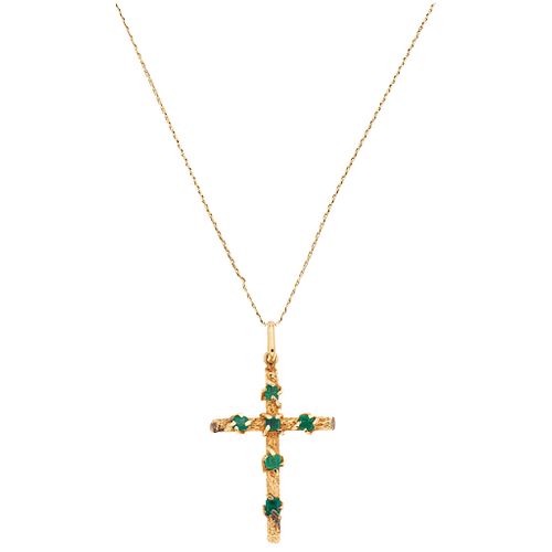 CHOKER AND CROSS WITH EMERALDS AND DIAMONDS IN 14K GOLD with 6 emeralds octagonal faceted cut ~0.96 ct. Weight: 4.4 g
