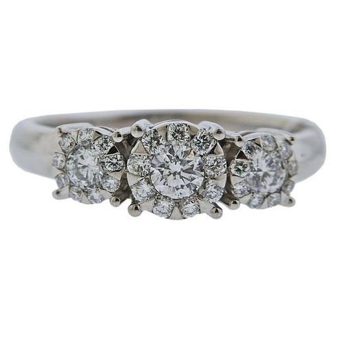 Memoire 18k Gold  Diamond Engagement Ring